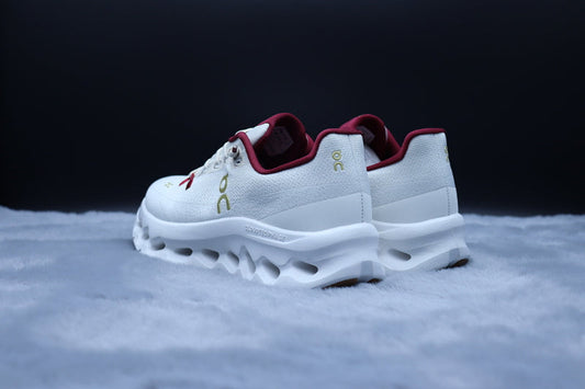 ON Cloudtilt – Tilted Sole Lifestyle Sneakers
