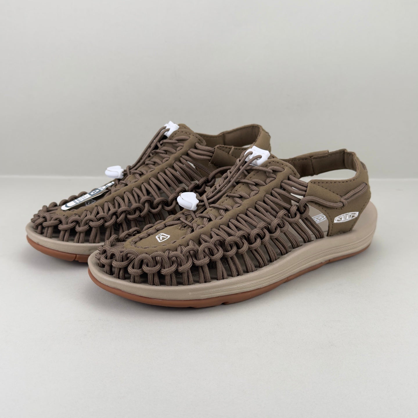 KEEN UNEEK Outdoor Sandal – Lightweight & Breathable